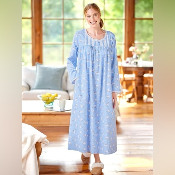 Lanz of Salzburg White Doves Cotton Flannel
Nightgown, Blue/White, Large, NWT 🕊️ - Picture 2 of 5